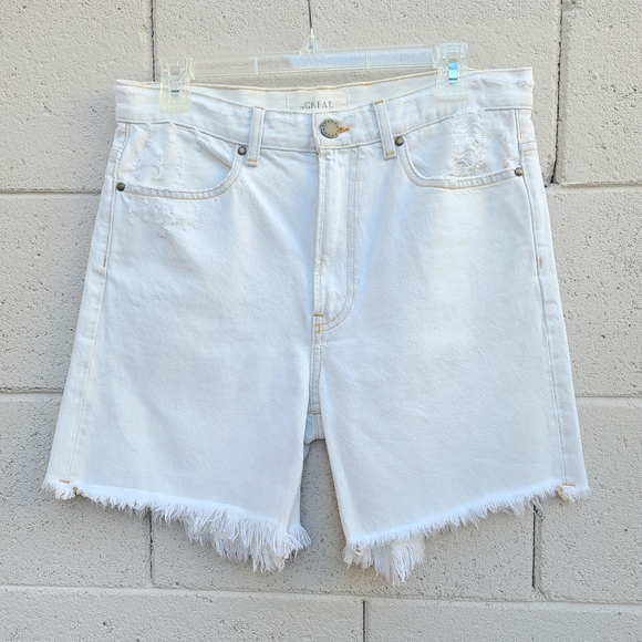 The GREAT. | The Easy Cut Off Denim Short in Bleach Wash Size 26 - Picture 3 of 8